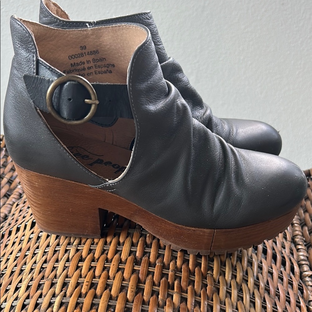Free People Suri Clog Dark Grey Ankle Booties with Slouchy Design. Size 8.5